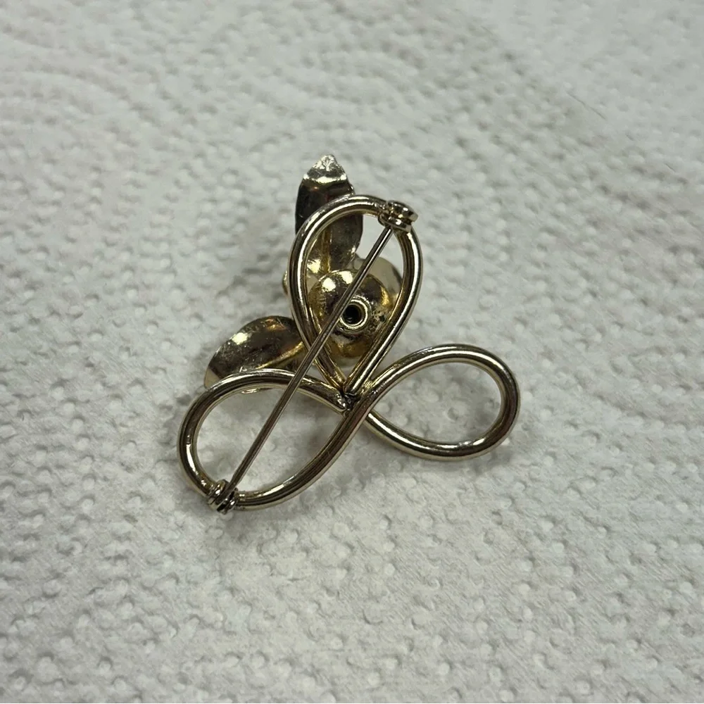 Vintage Elegant Gold Rose Brooch Jewelry Pin Retro Classy Romantic Gift Love